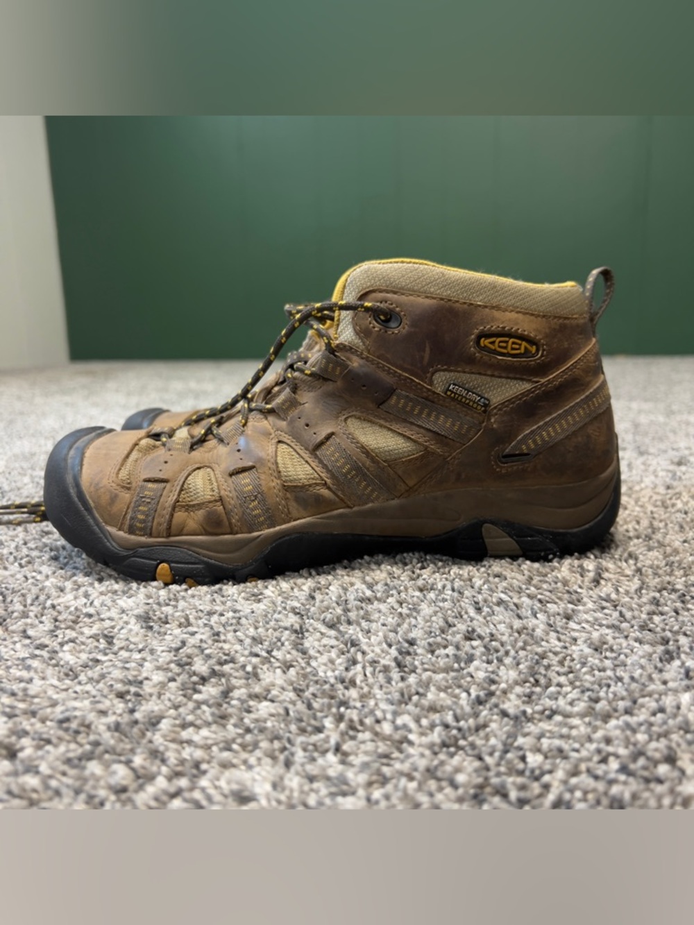 KEEN Brown and Tan Waterproof Men's Hiking Boots